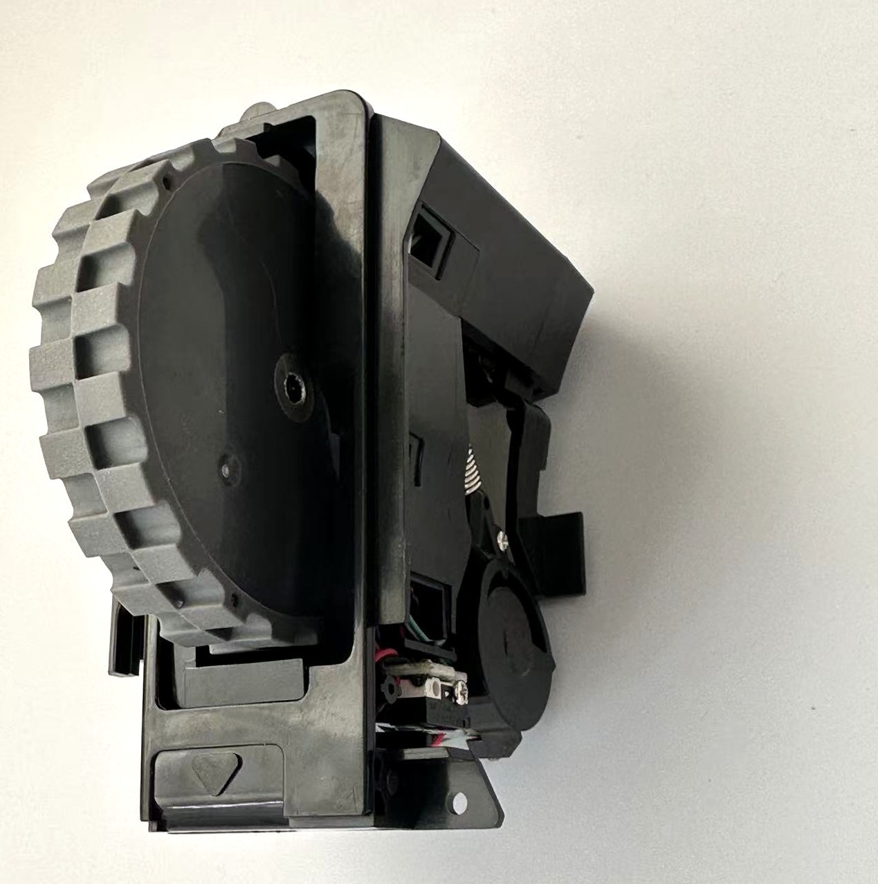 Left and Right Drive Wheel Module For iRobot Roomba S9 (9150)/S9+ (9550) Wheels