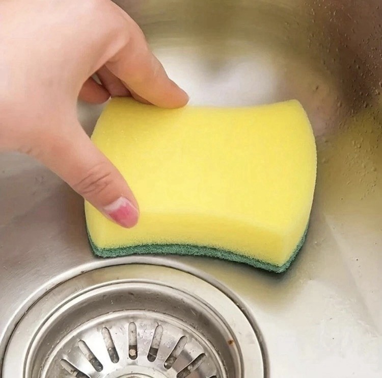 Non-Scratch Soft Scrub Sponge/Scourer Yellow/Green 3.95 x 3.1 x 1.15 in