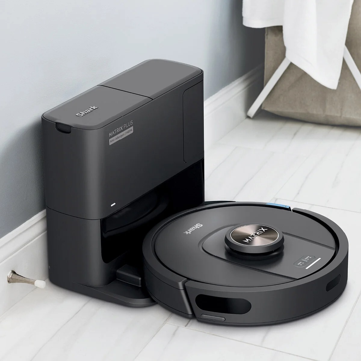 New Shark Matrix Plus Robot Vacuum W/Self-Empty HEPA Base, UR2360S NIB