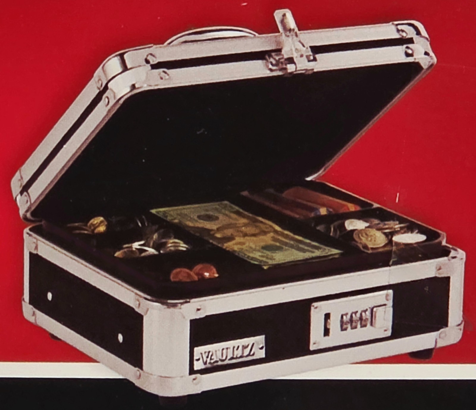 Vaultz Locking Cash Box w/ Combination Lock & Carrying Handle 8.5″x10″x4″, New