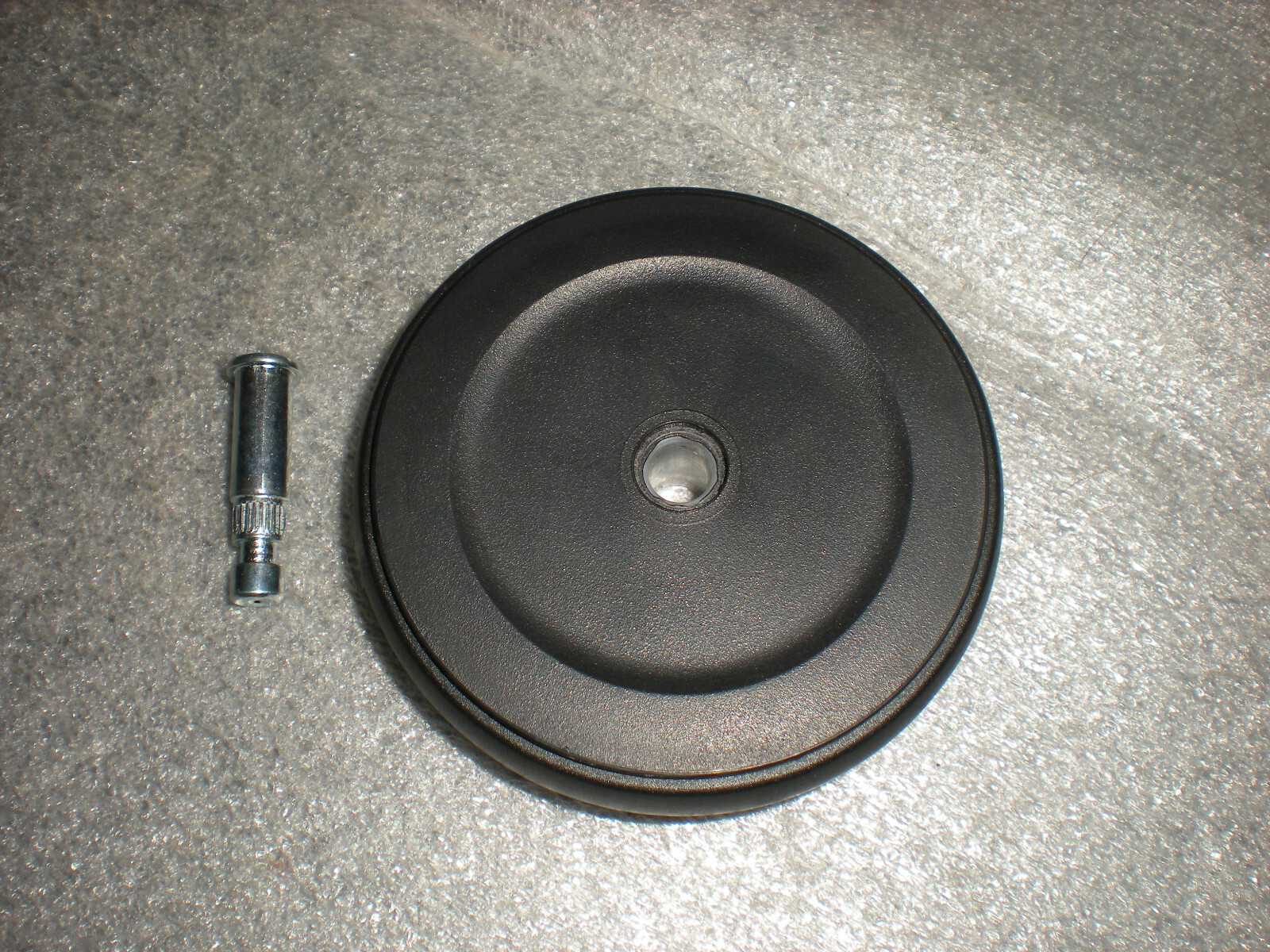 OEM Shark WD261 HydroVac MessMaster Cordless Vacuum L Or R Rear Wheel & Pin