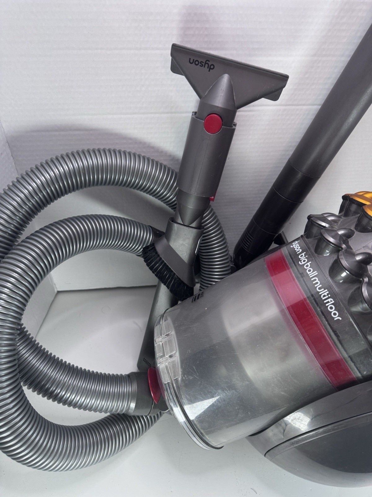 Dyson Big Ball Multi Floor CY23 Canister Vacuum. Pre-owned In Great Condition