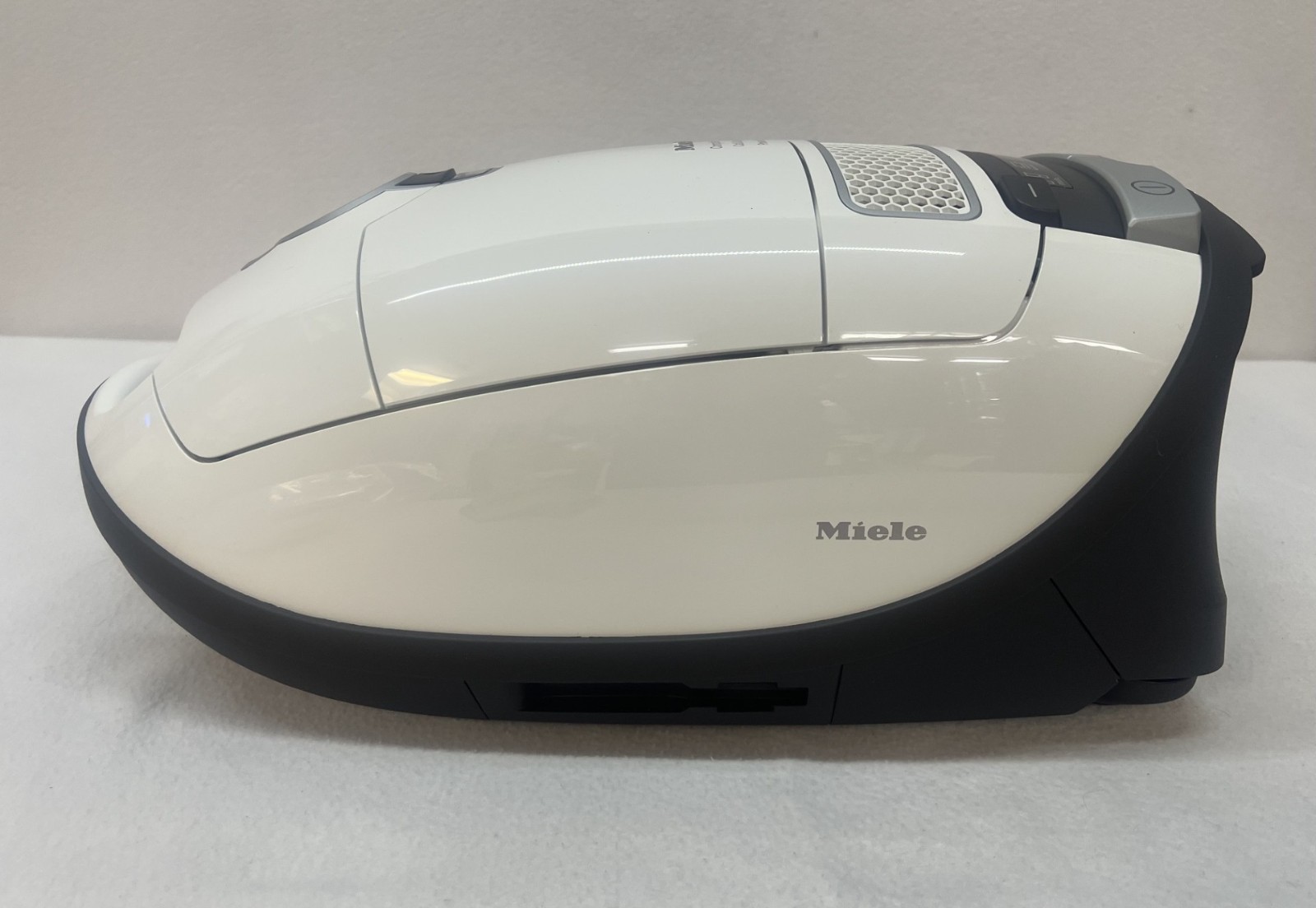 Miele Complete C3 SGEE0 Cat & Dog PowerLine Vacuum, Lotus White, Lightly Used
