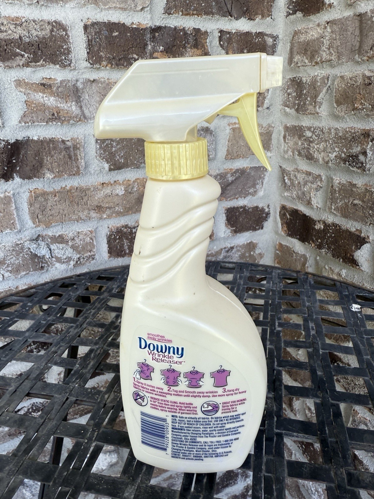 Downy Wrinkle Releaser 16.9 Fl.oz – Original Formula VTG Discontinued 90% Full