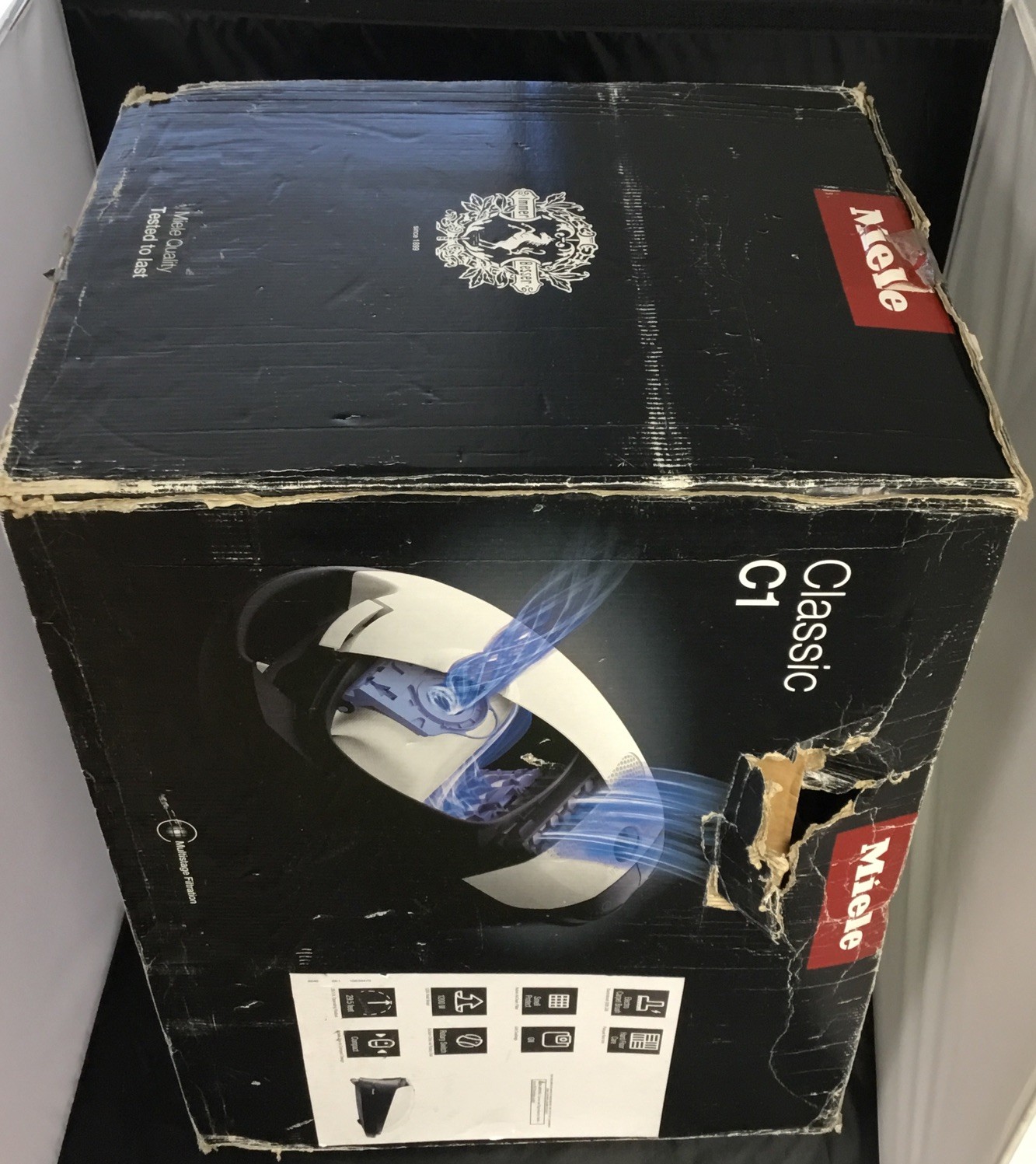 Genuine Miele Classic C1 Cat & Dog Canister Vacuum Cleaner (LOTUS WHITE)