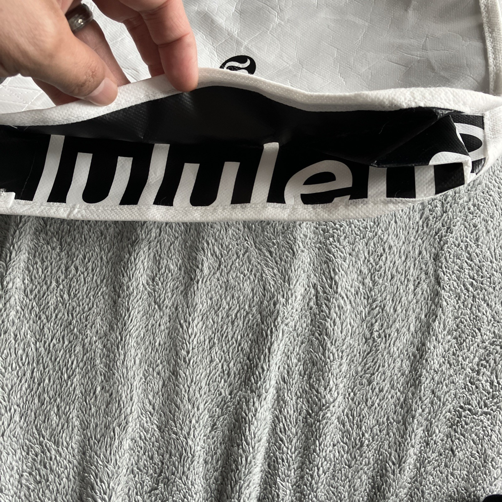 Lululemon Shopping Tote Bag Reusable Black And White 9×12 Lot Of 2