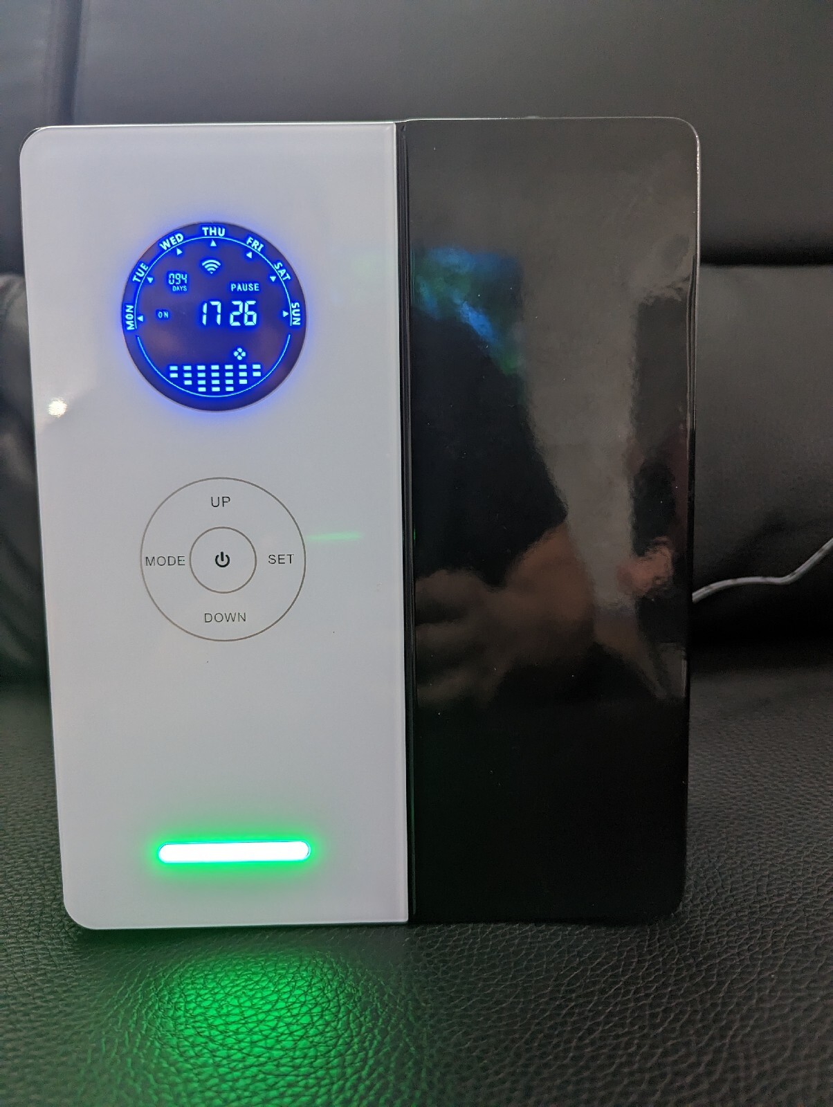 Davinci360 Scent Diffuser Black/White 200 mL / Aroma360 For 1600 Sqft HVAC Ready
