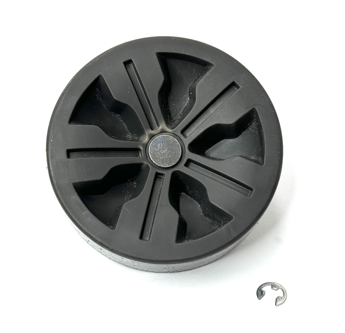 Hoover UH71250 UH71251 UH71255 UH71200 UH71230 UH71235 LEFT / RIGHT WHEEL w PIN