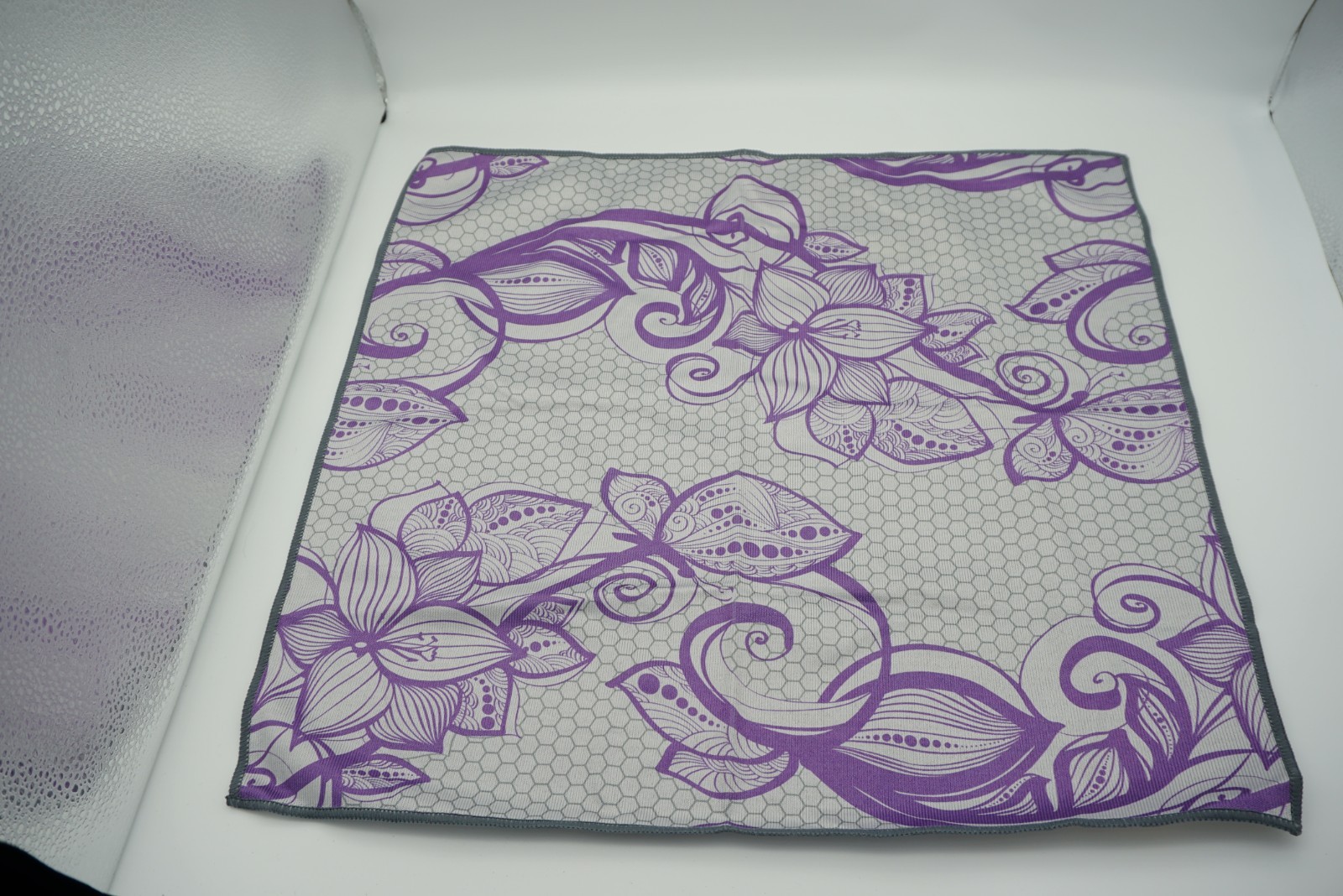 2 Norwex Window Cloths Microfiber Amethyst Lace Purple Grey and Purple NWOT