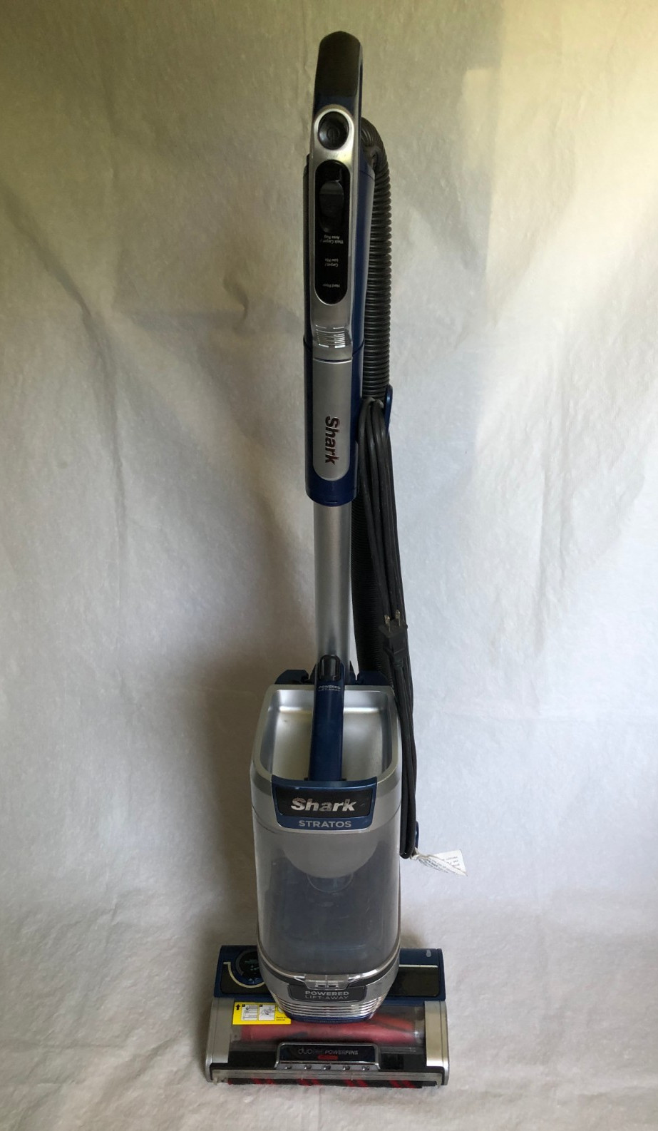 Shark AZ3002 Stratos Upright Vacuum w/ Attachments – Tested, Works Great!