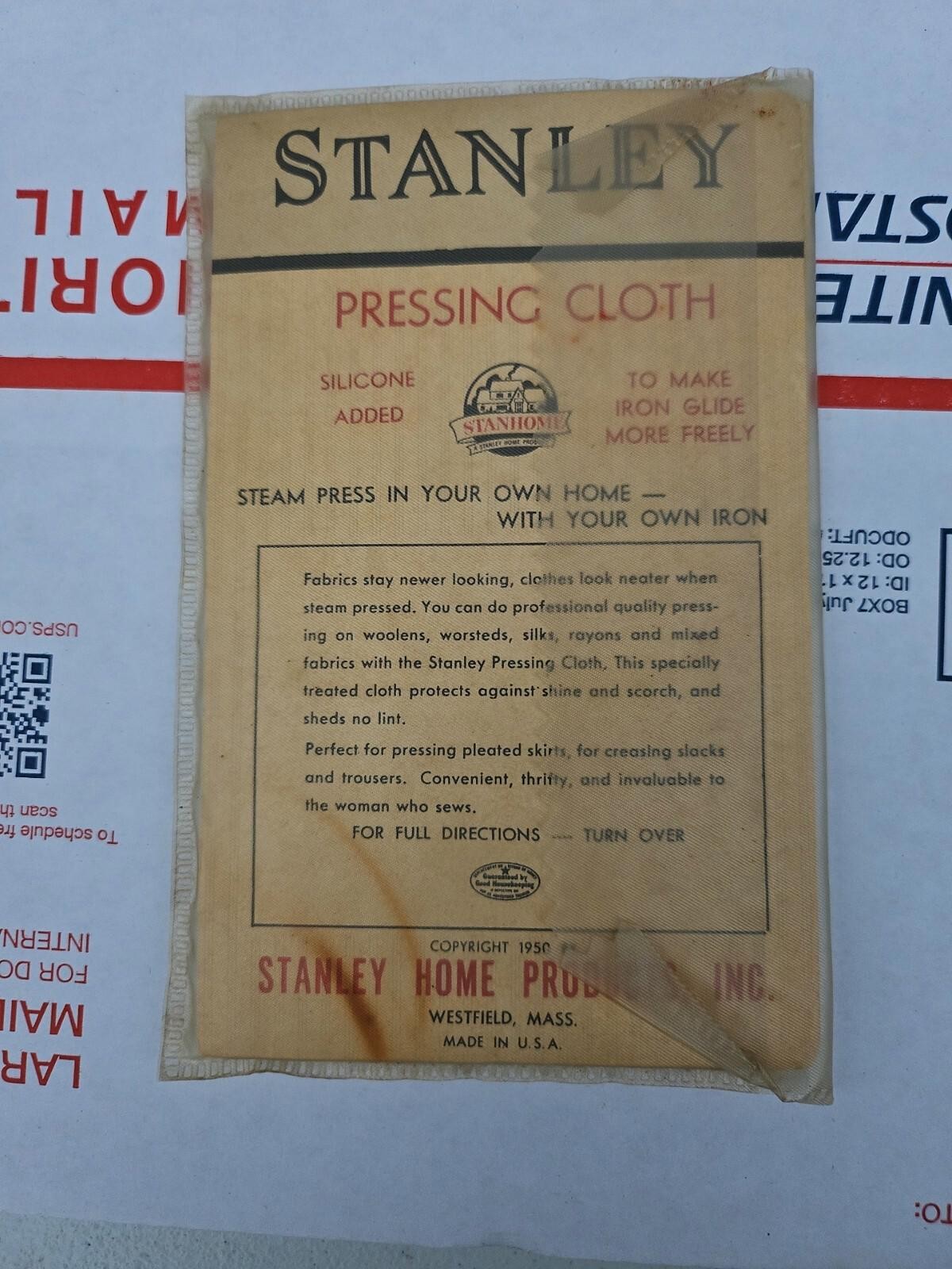 1950 *Unused* Stanley Home Products, Inc. Pressing Cloth Trl7#67