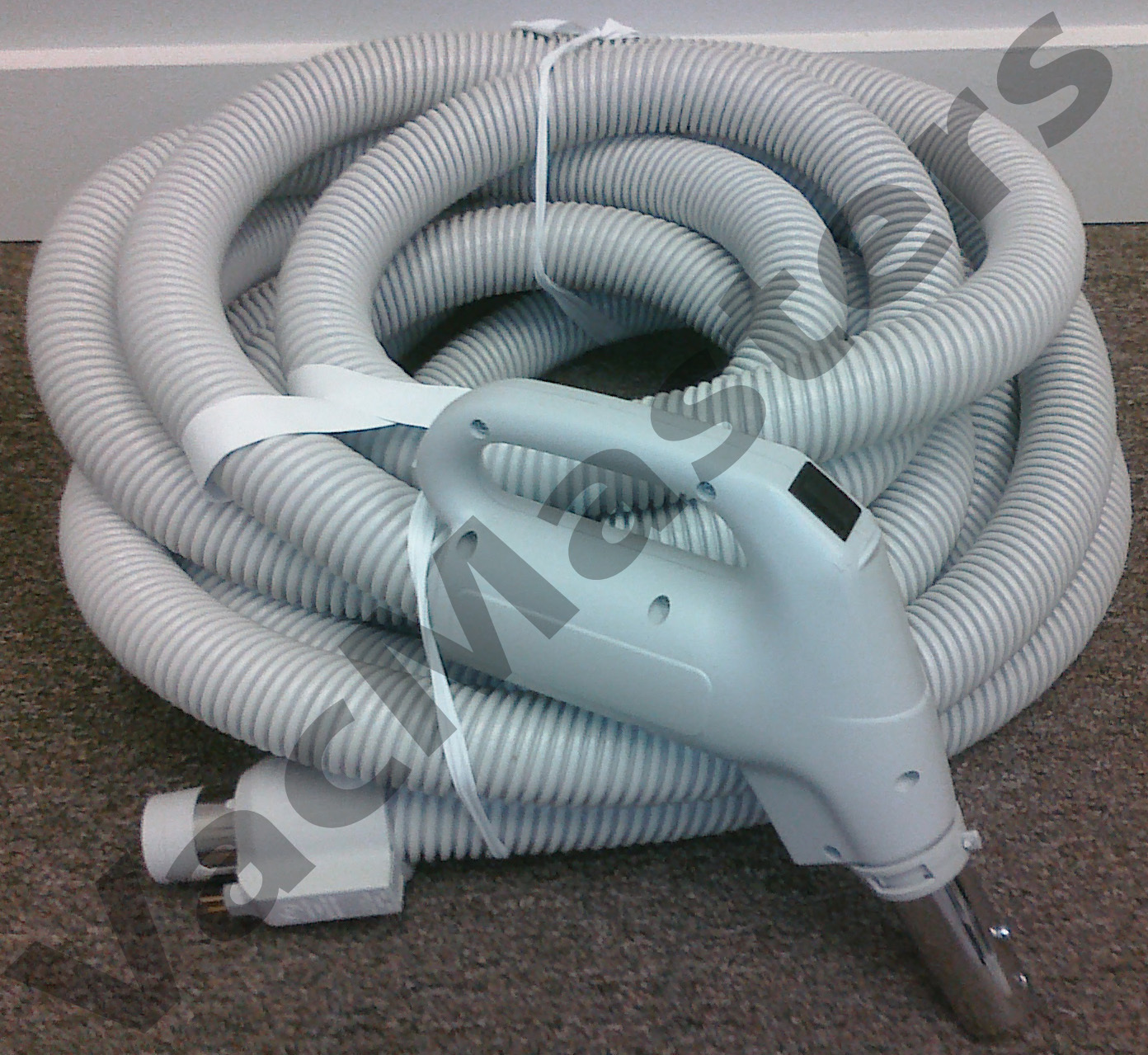 35′ 110 volt Direct-Connect central vacuum hose – Vacuflo Beam Nutone MD others