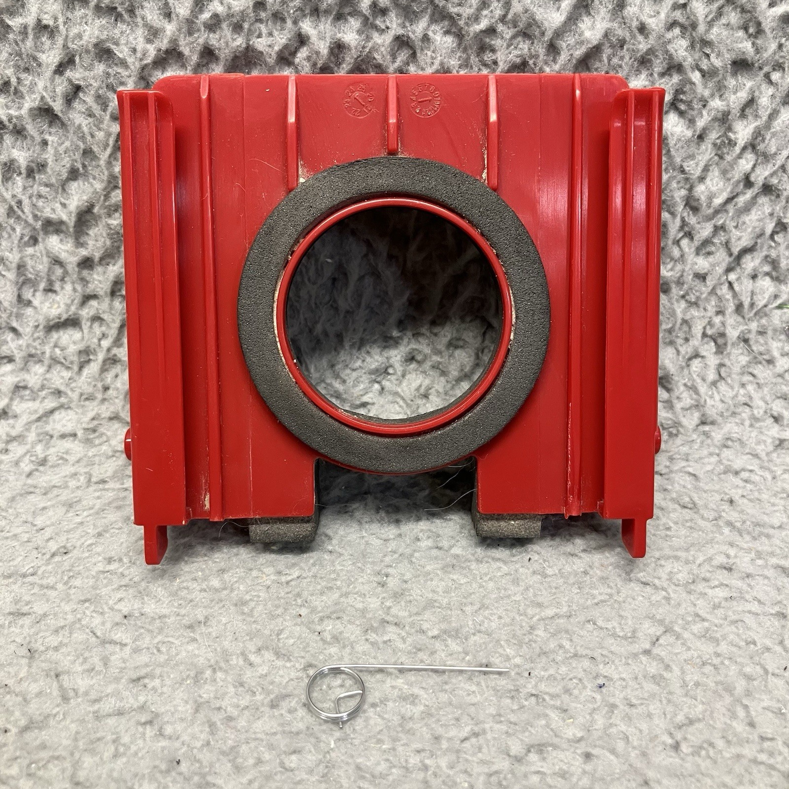 Kenmore 400 Series 125.81414610 Canister Vacuum Dust Dirt Bag Mount Holder Clip