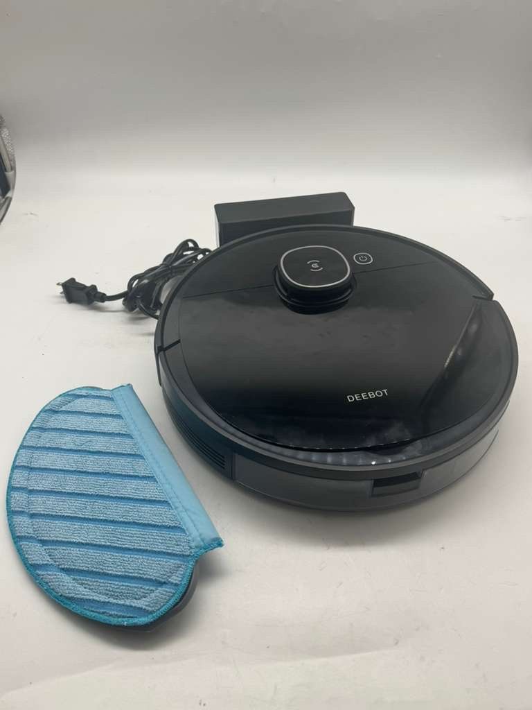 Ecovacs DEEBOT OZMO 920 Robotic Vacuum & Mop – Black – For Parts/Repair