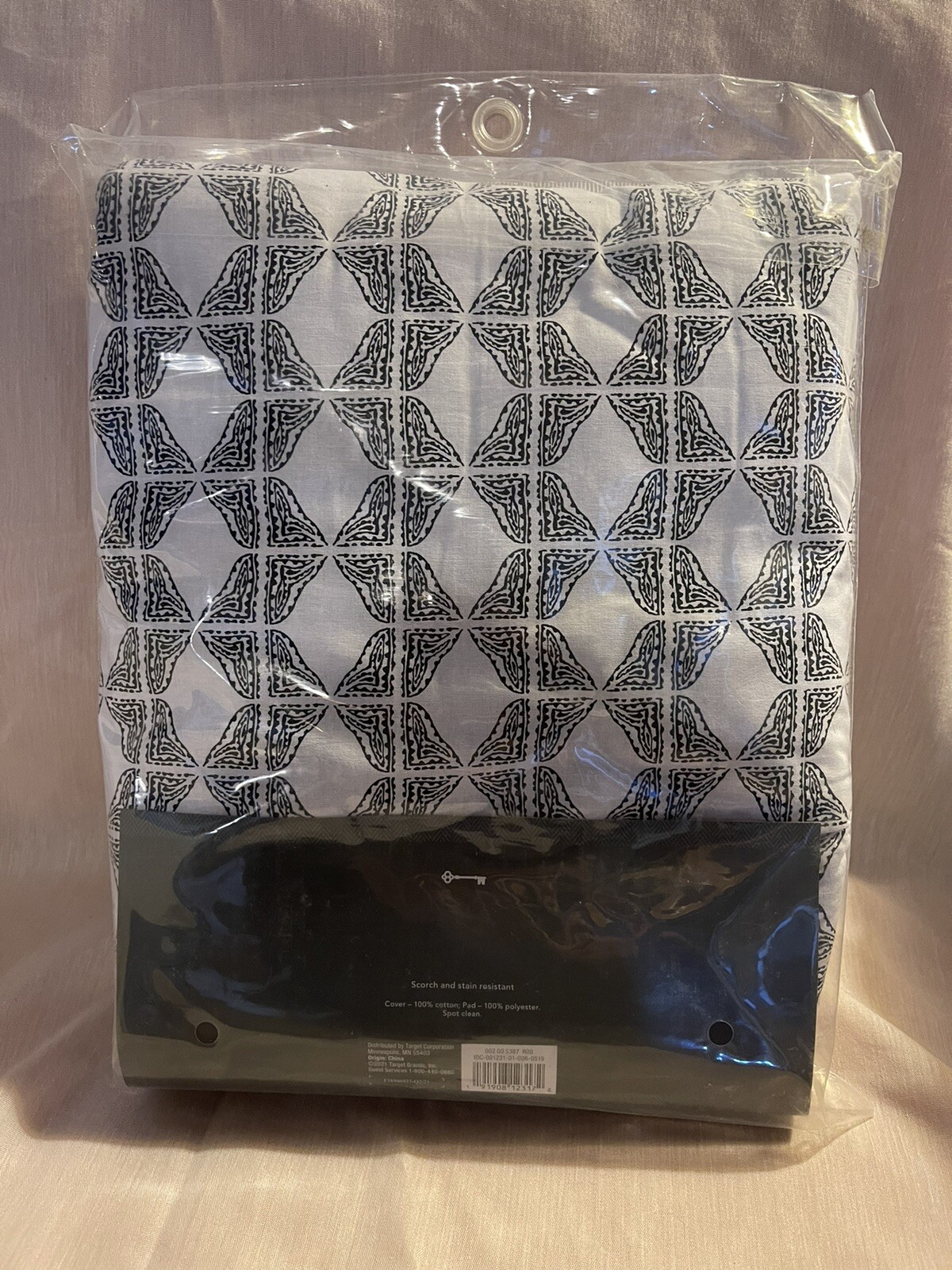 NEW In Packaging Threshold Black & White Print Standard Ironing Board Cover