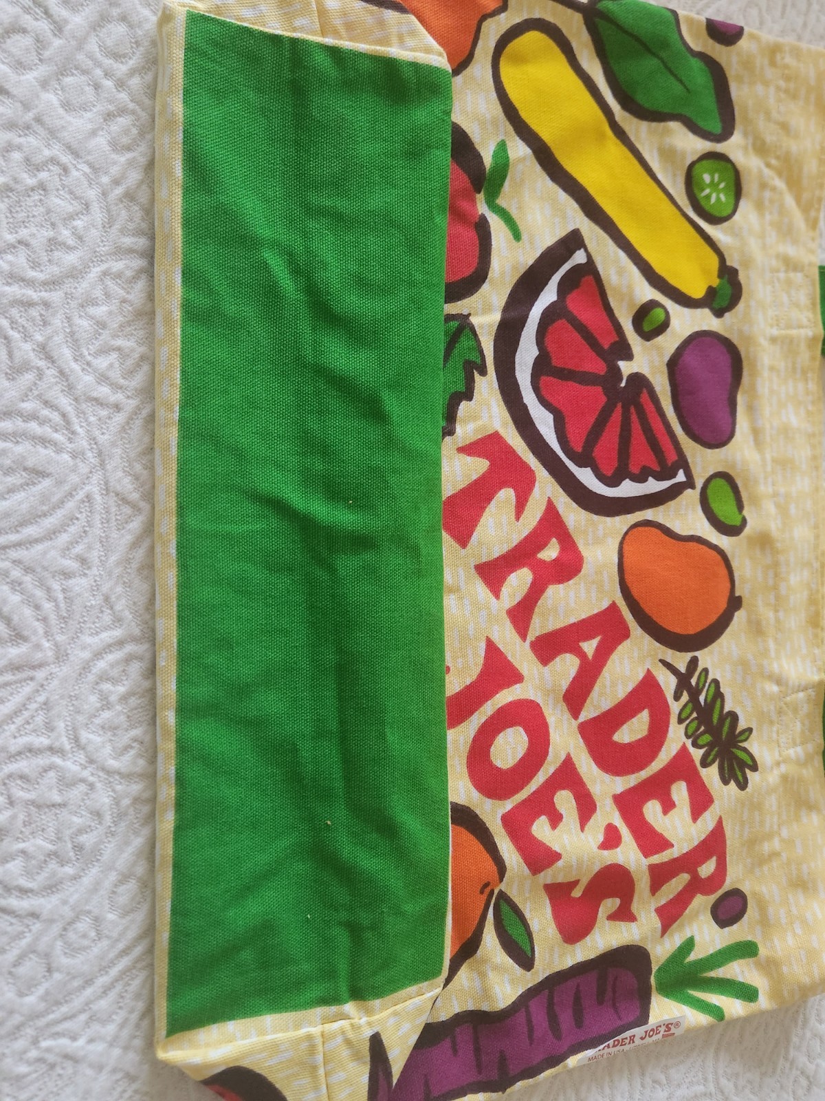 Trader Joe’s Reusesble Canvas Tote Grocery Bag Fruita And Vegetables VGC Clean