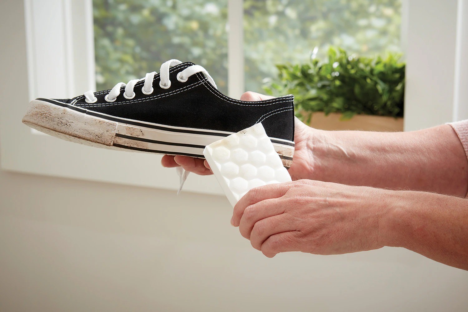 MOXIE Extra Strength Eraser Pads Melamine Cleaning pad 4 Pack
