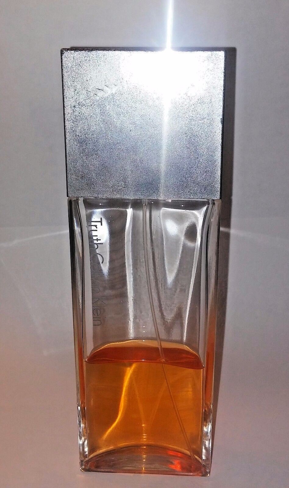 TTRUTH CCALVIN KKLEIN EAU DE PARFUM SPRAY 3.4 OZ. 100 ML. 45% FULL MADE USA
