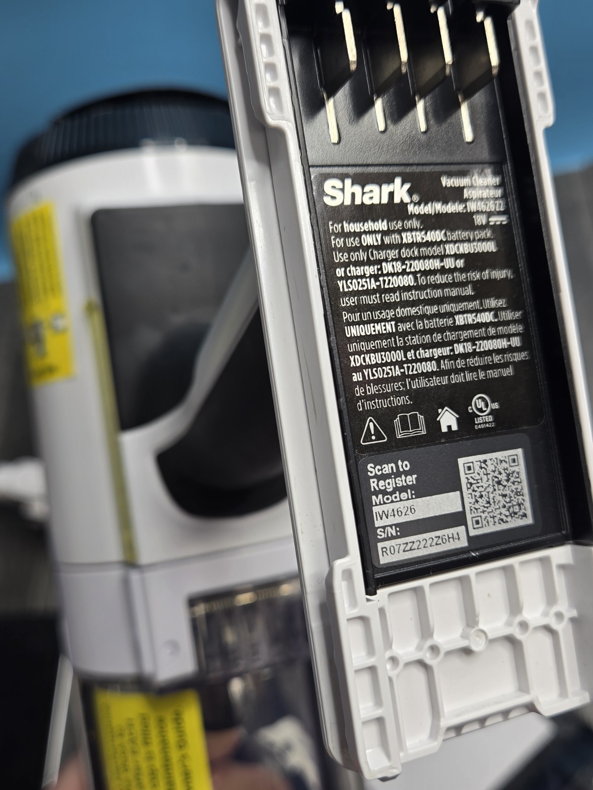 Shark IW4625 Detect Pro Auto-Empty System – Lightweight Cordless Stick Vacuum
