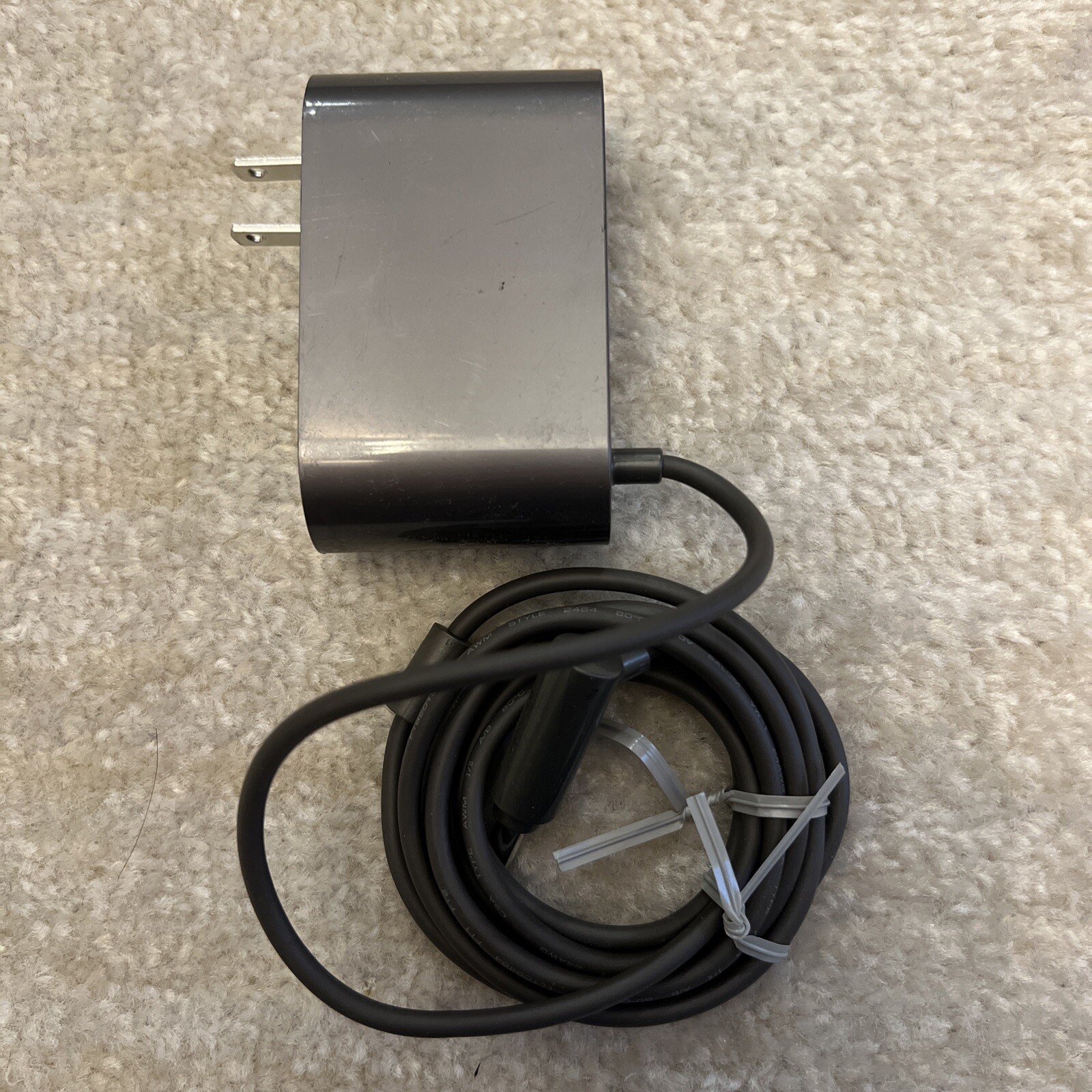 NEW GENUINE Dyson Power Adapter Charger- 205720-02