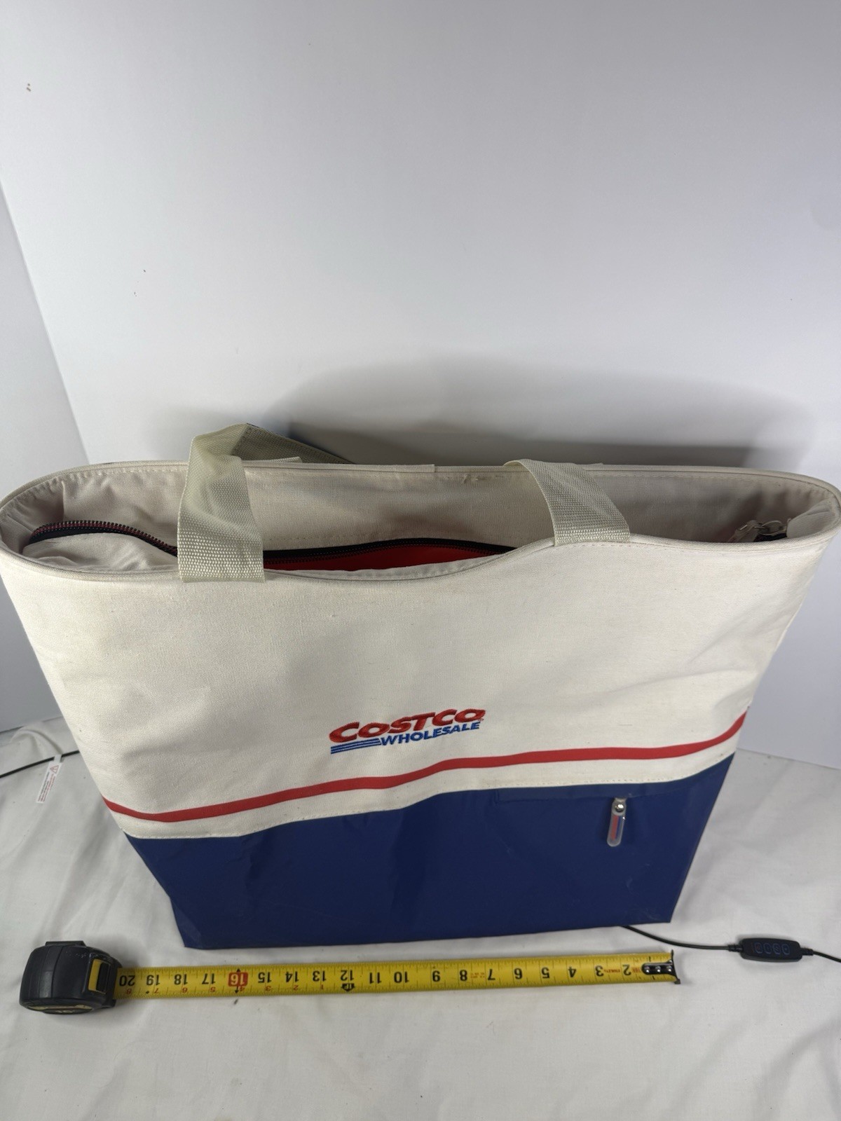 Costco Large Blue and White Zipper Canvas Shopping Tote Bag Reusable 15” – Used