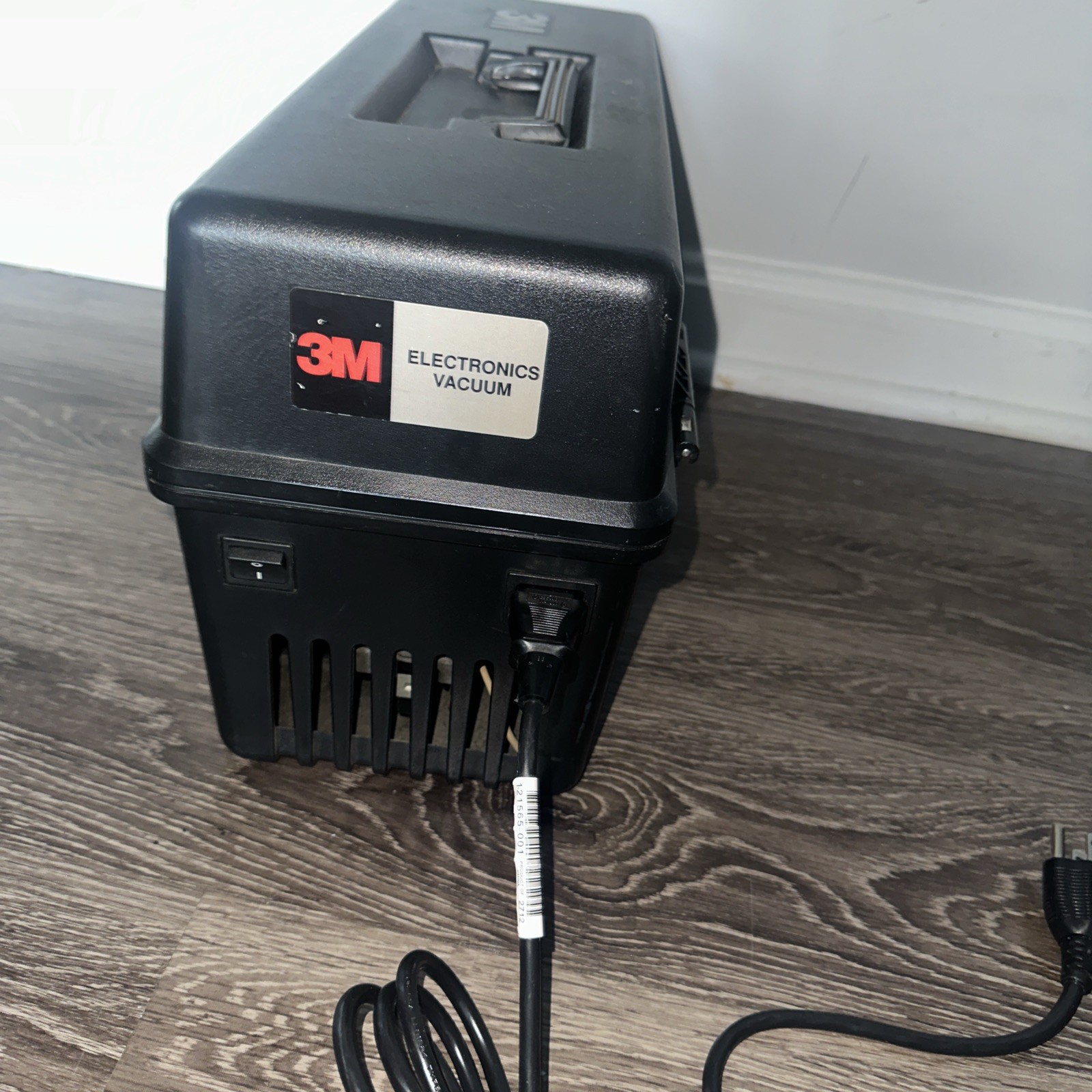 3M 497 Electronics Service Vacuum 353236 ESD Safe 115V Complete w/ Accessories