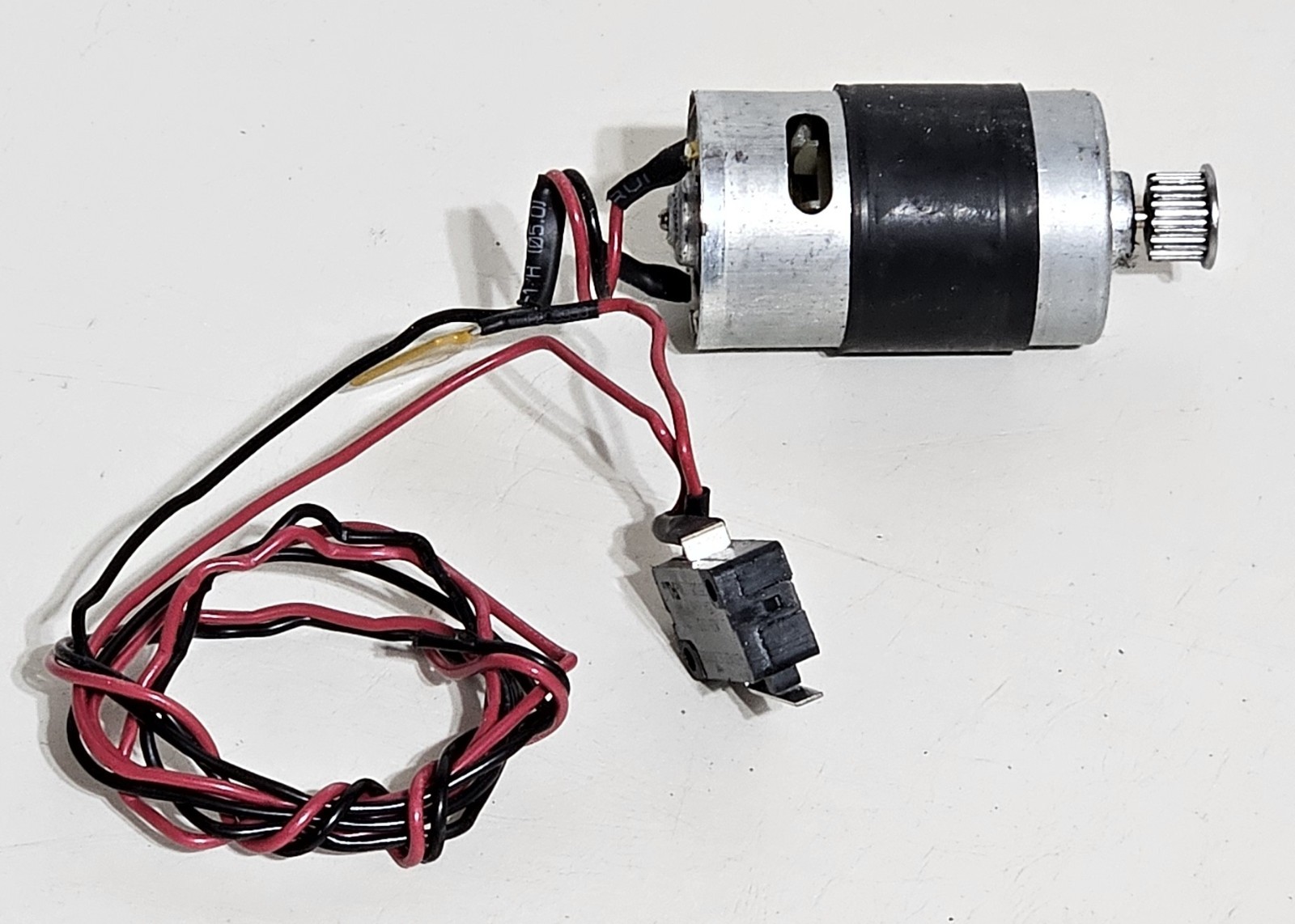 Hoover BH53420 BH53420V BH53400 BH53450 BRUSHROLL MOTOR 12.8V CDS-R555-A014-02