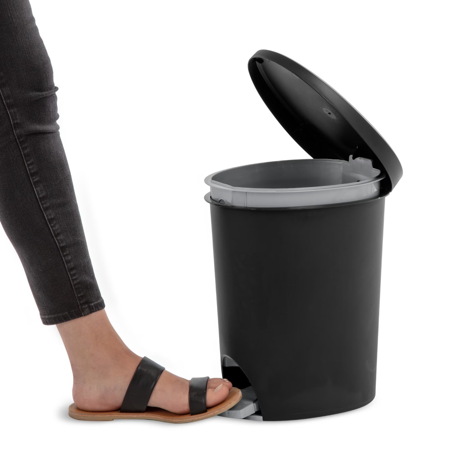 Small Bathroom Trash Can, 2.6 Gallon Plastic Garbage Bucket Bin with Step Lid