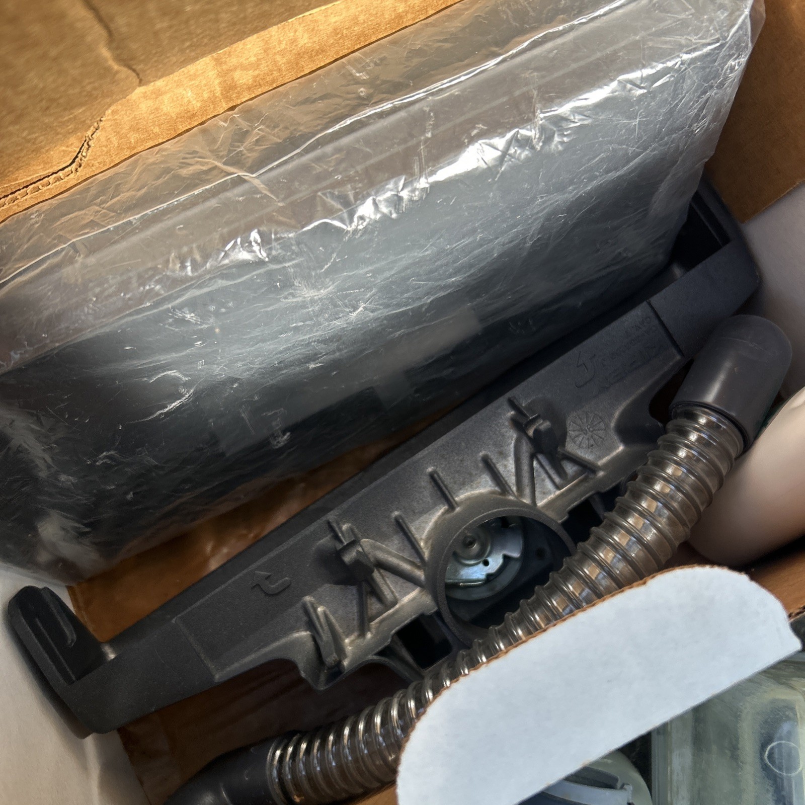 Kirby G4 Ultimate 80th Anniversary Vacuum Cleaner w/attachments Read