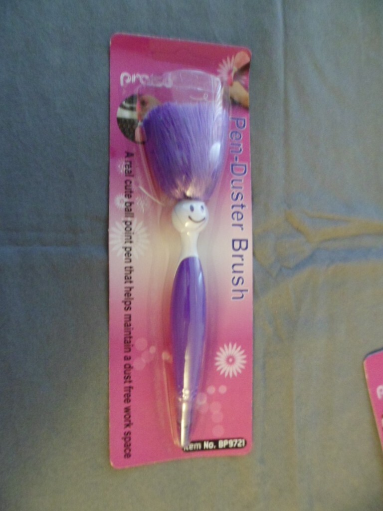 Praise Pen Duster Brush Smiley Face Blue Pink Green Purple New Gift Lot of 4