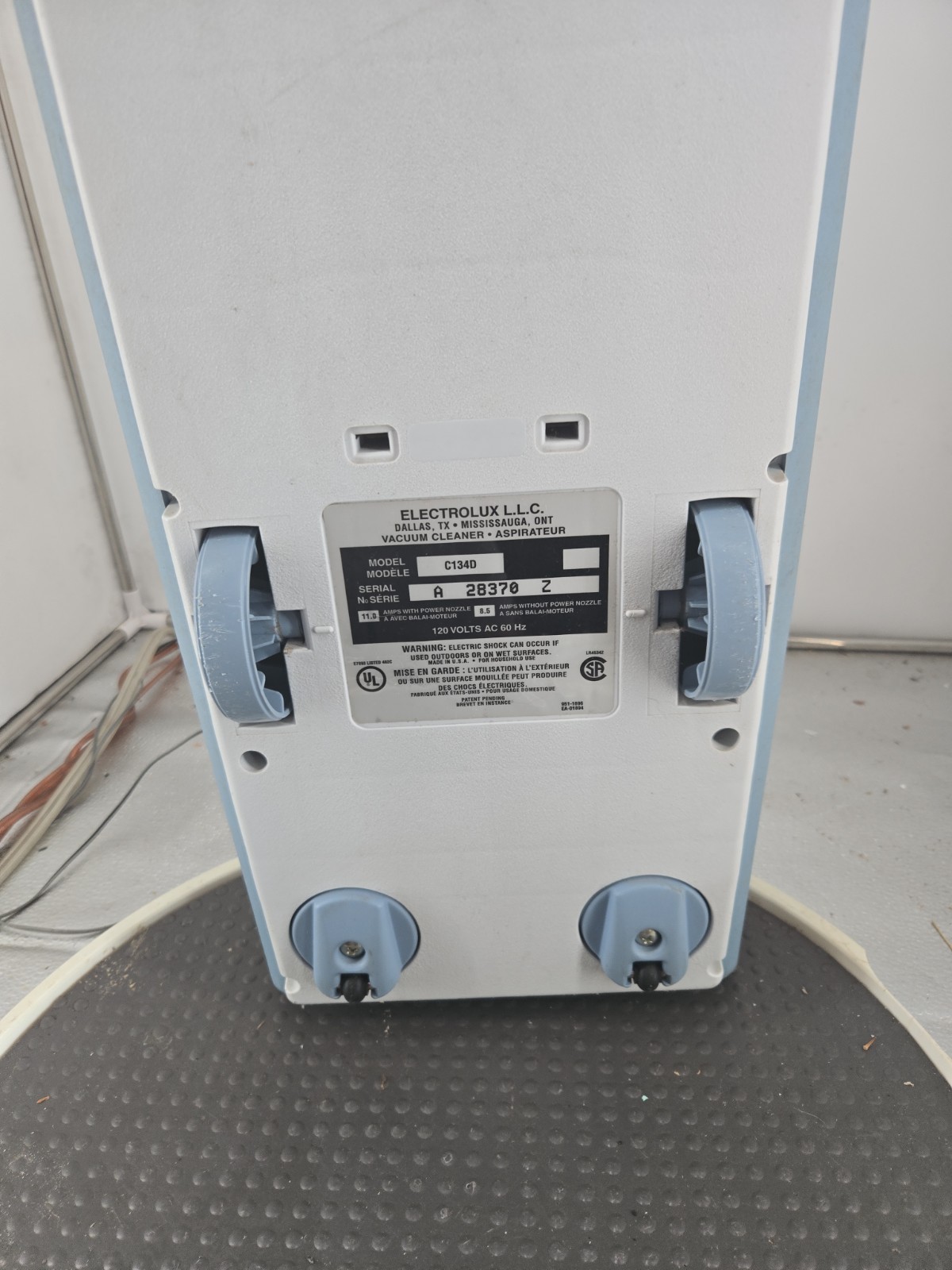 Electrolux areus lux 9000 vacuum canister motor base only model c134d runs Great
