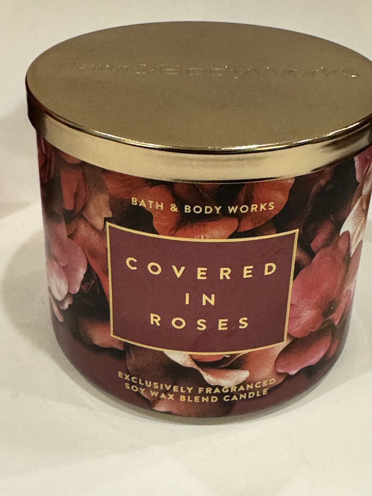 Bath & Body Works Covered in Roses Detergent, Booster and 3 Wick Candle🌹