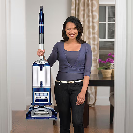 Shark Navigator Lift-Away Deluxe Upright Vacuum NV360 FREE SHIPPINGG