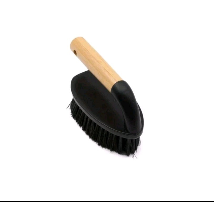 Target Bullseye’s Playground Handle Scrub Brush (NEW WITH TAG)