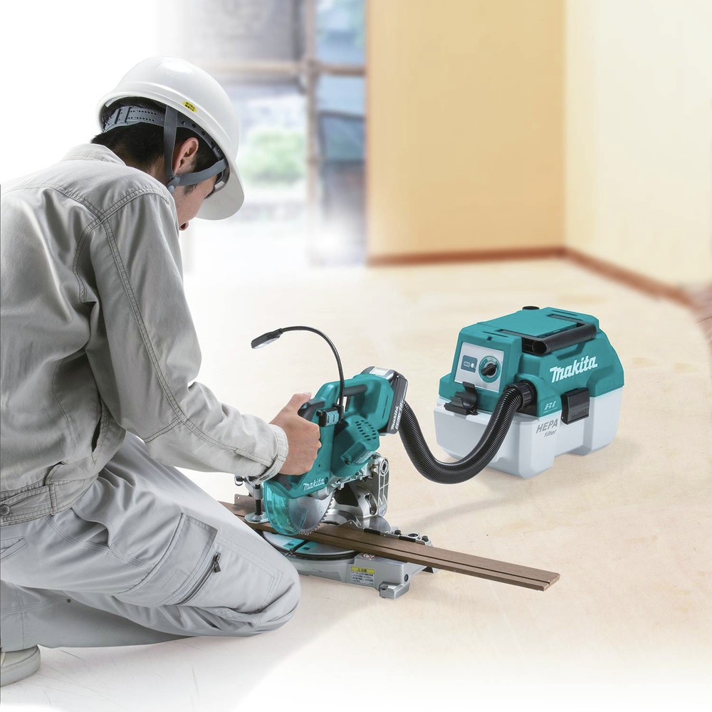 Makita XCV11Z 18V LXT Li-Ion HEPA Dust Extractor/Vacuum (Tool Only) New