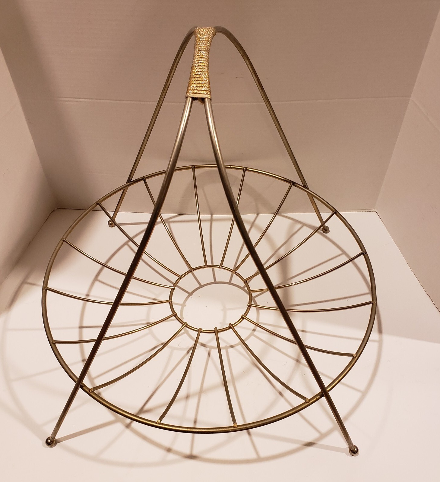 Magazine Rack Brass Atomic Art Round MCM Nouveau Deco Mid Century Rare Vintage