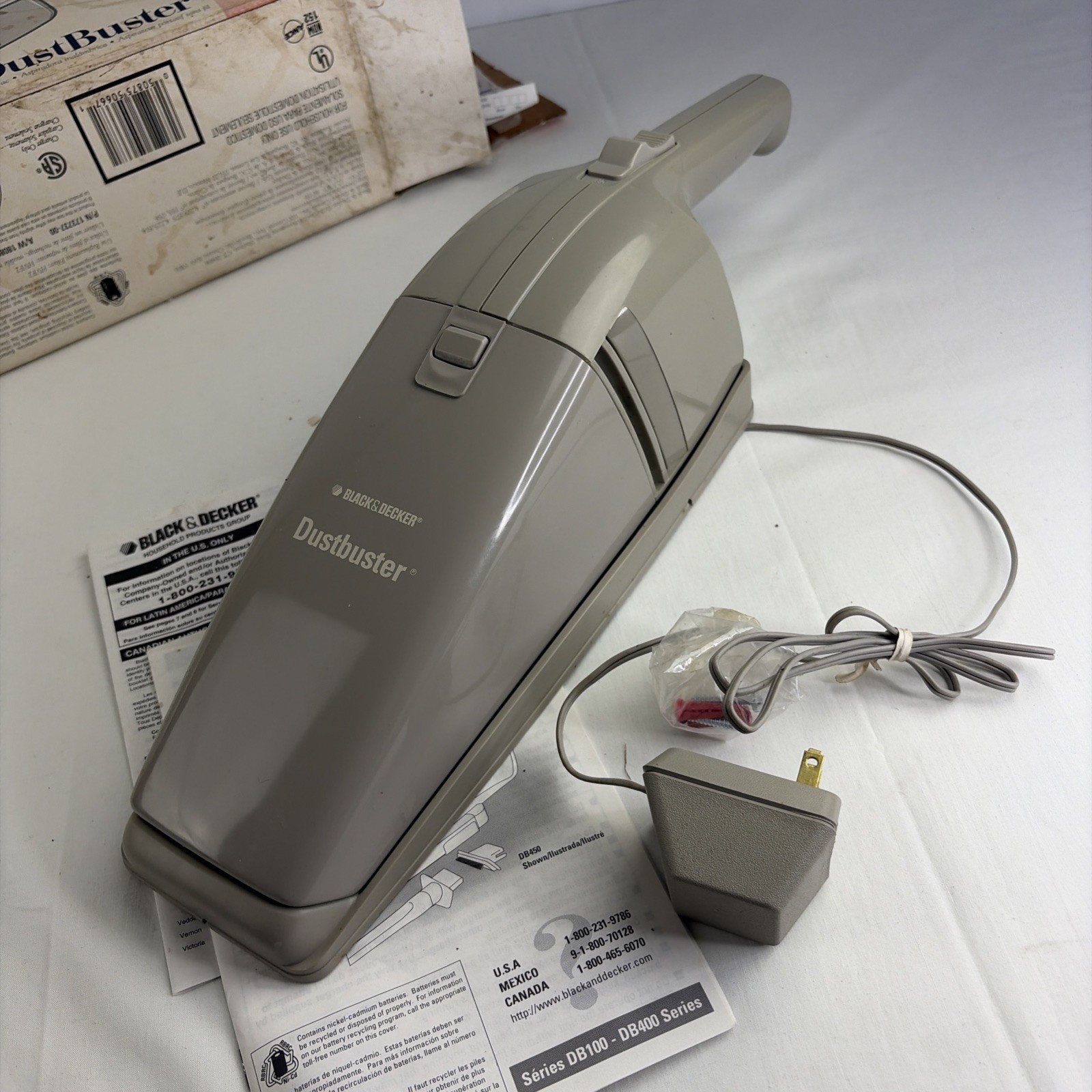 Black & Decker Dustbuster Cordless Hand Vac DB100 M 90’s 100% Working Open Box