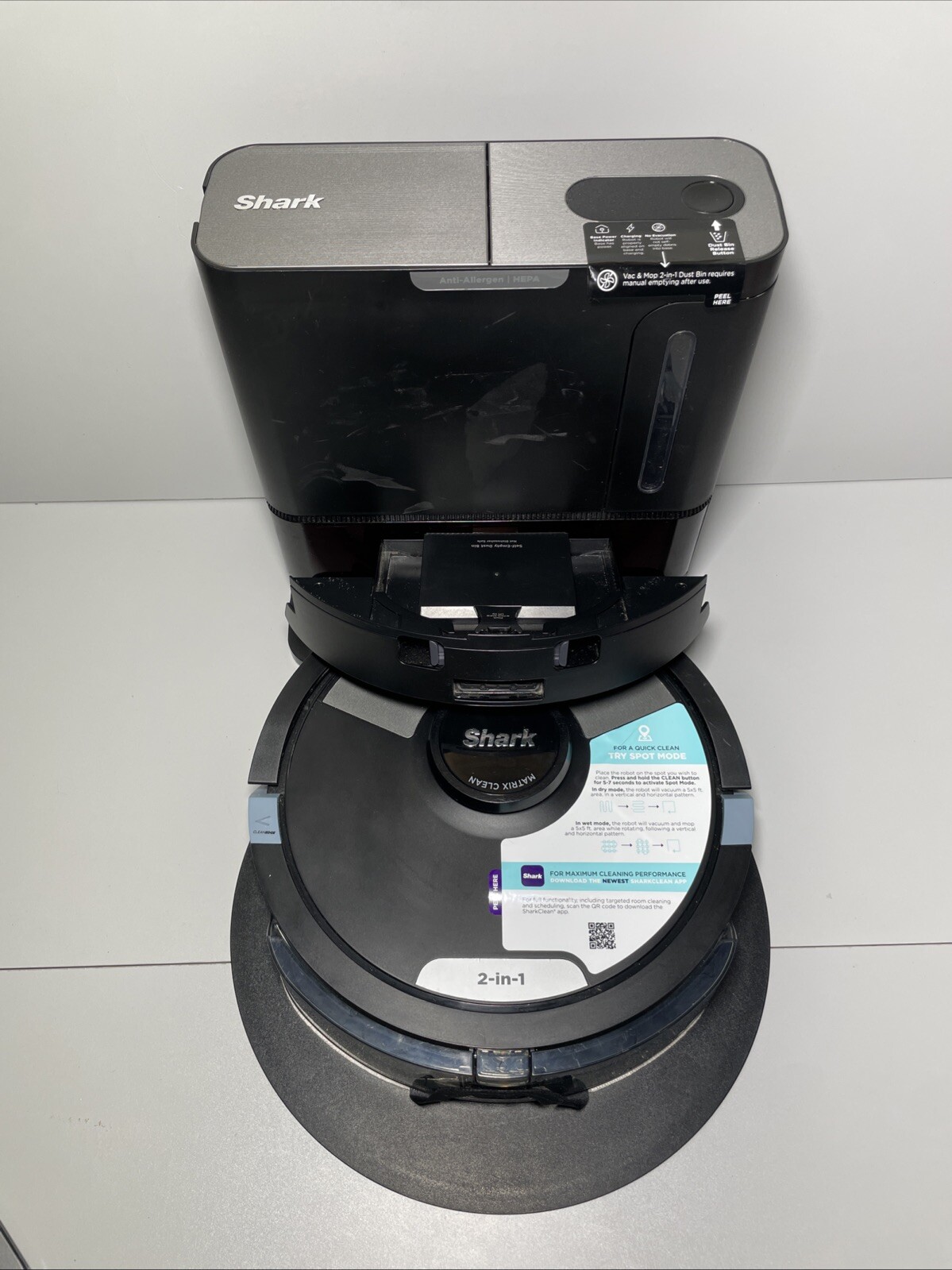 Shark AI Ultra 2-in-1 Robot Vacuum and Mop and XL Self-Emptying RV2610BTUS T3
