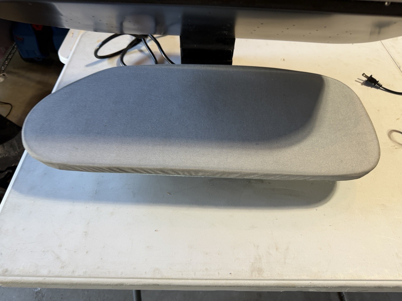 STEAMFAST – SF-680- DIGITAL STEAM PRESS IRON GARMENT WRINKLE REMOVER