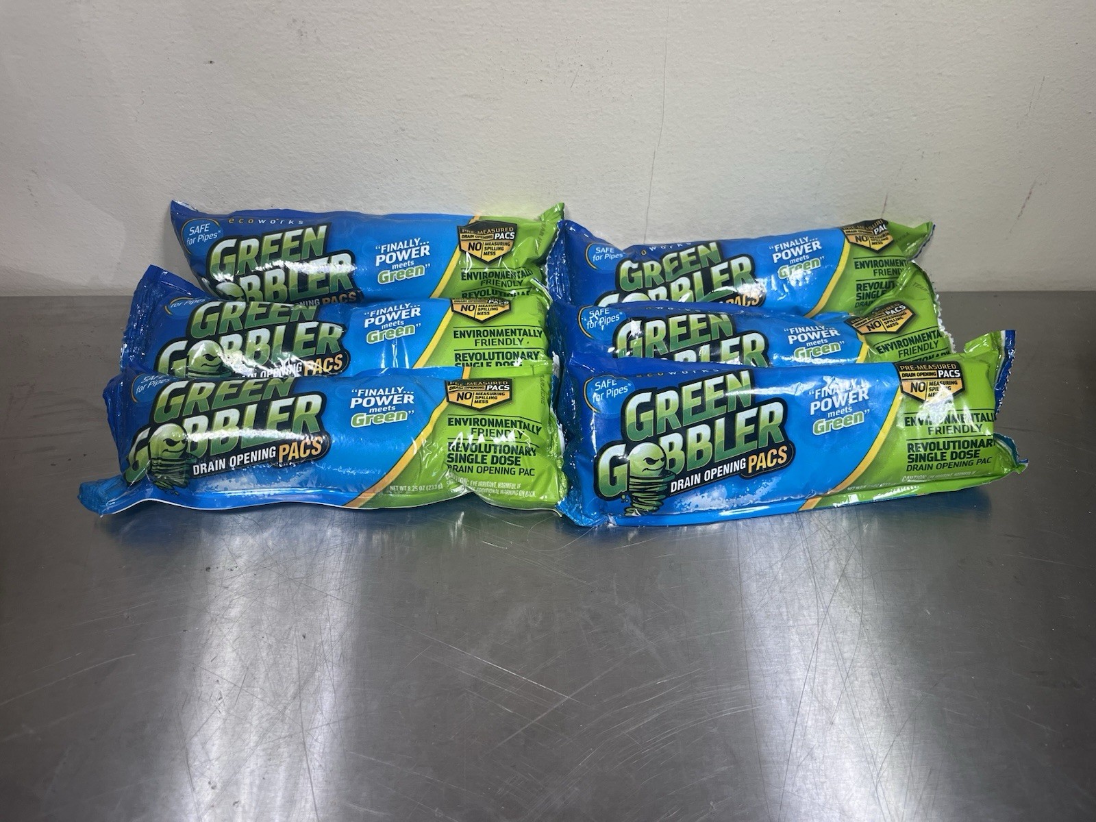 Free Shipping! Lot of 6! Green Gobbler GGDC5WS Drain Opening Powder 8.25oz