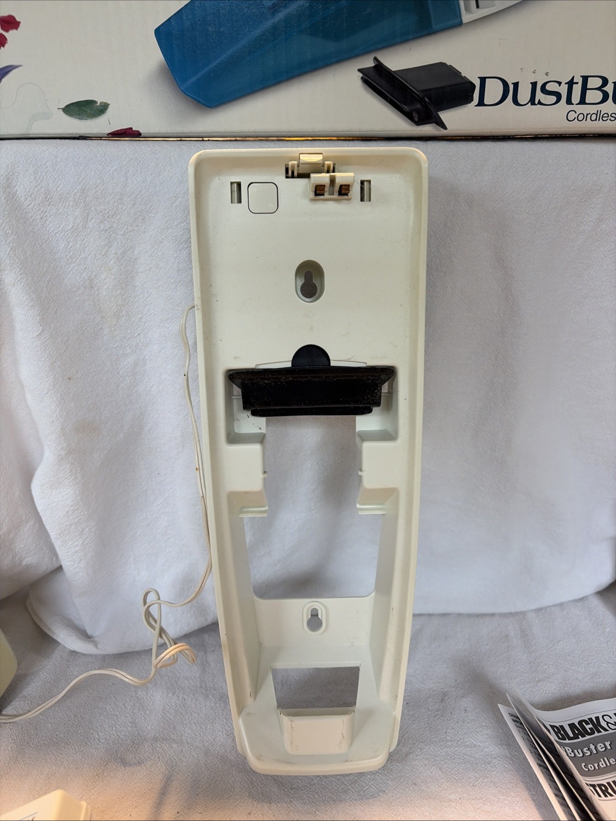 Black & Decker Dustbuster Cordless Hand Vac DB225 VINTAGE Works! Wet/ Dry