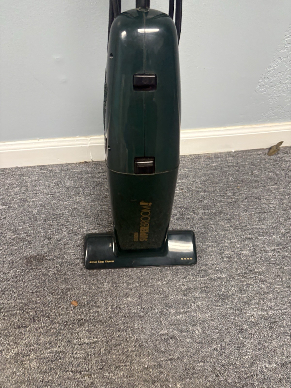 Eureka Super Broom Lightweight Vacuum Model 161