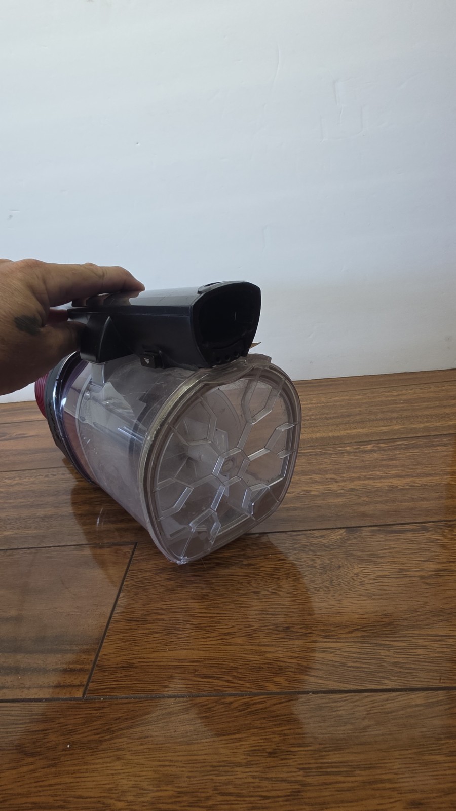 Shark Cordless Pet Pro Stick Vacuum Model IZ163H Motor /Bin/main Body Only