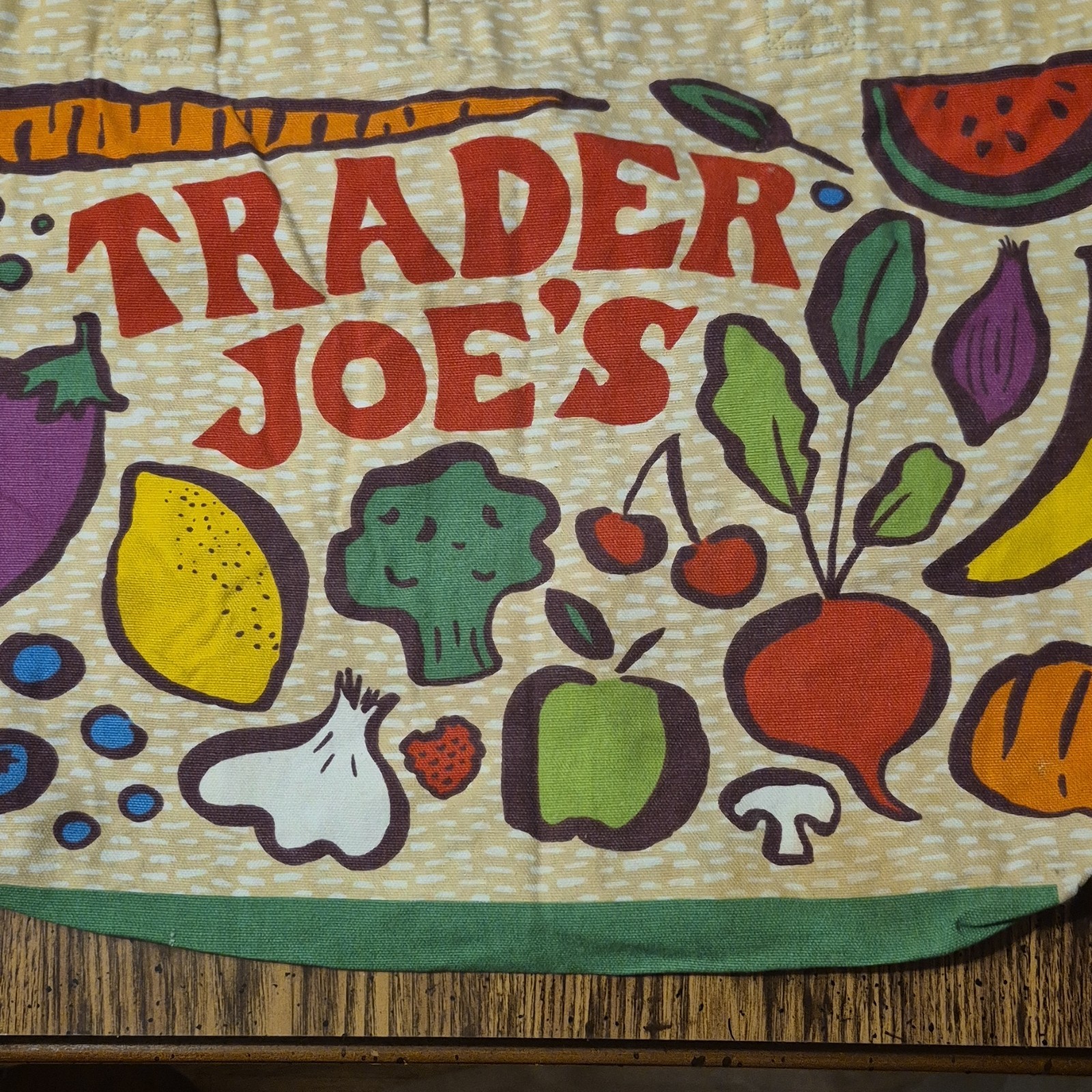 Trader Joe’s Foldable Reusable Shopping Bag Multicolor All-Over Produce Pattern