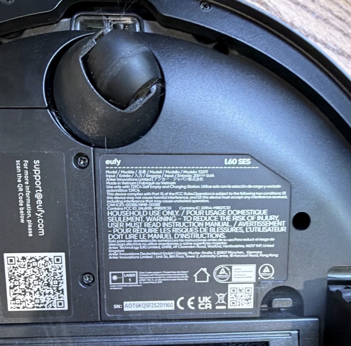 eufy L60 SES Robotic Vacuum Auto-Empty Station LiDAR Navigation Black