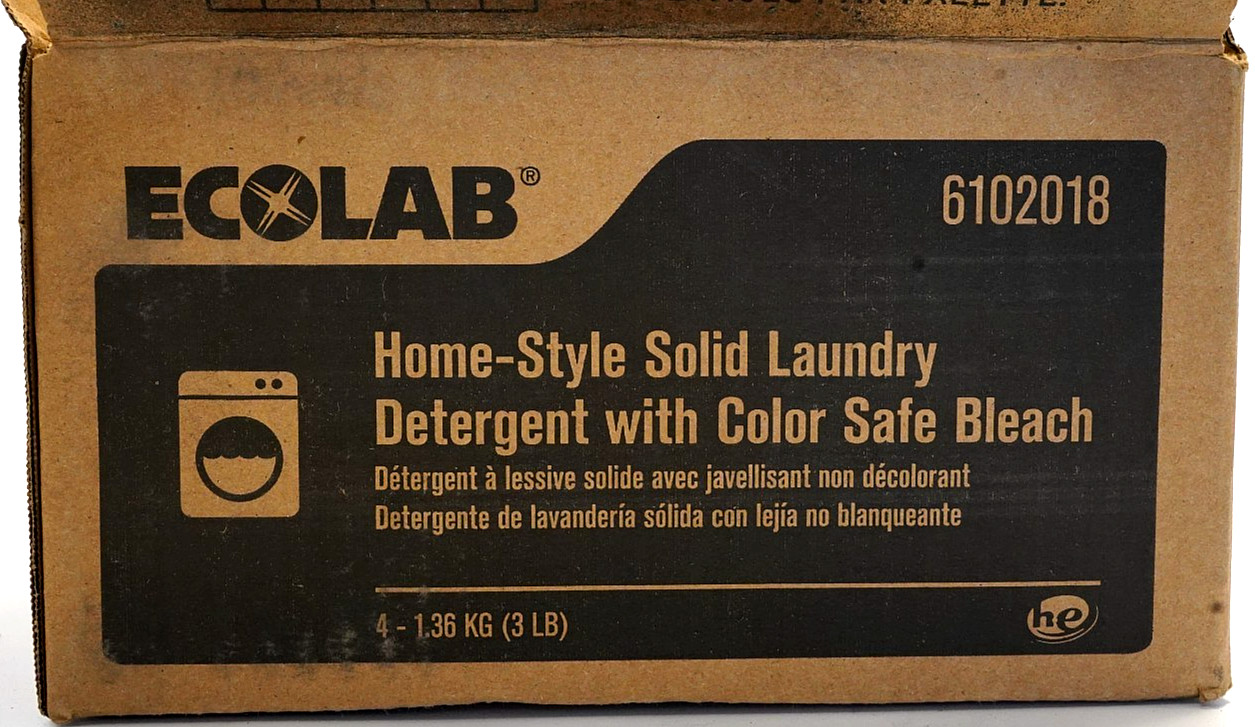Ecolab 6102018 Home style solid Laundry detergent w color safe bleach 4 x 3 lb