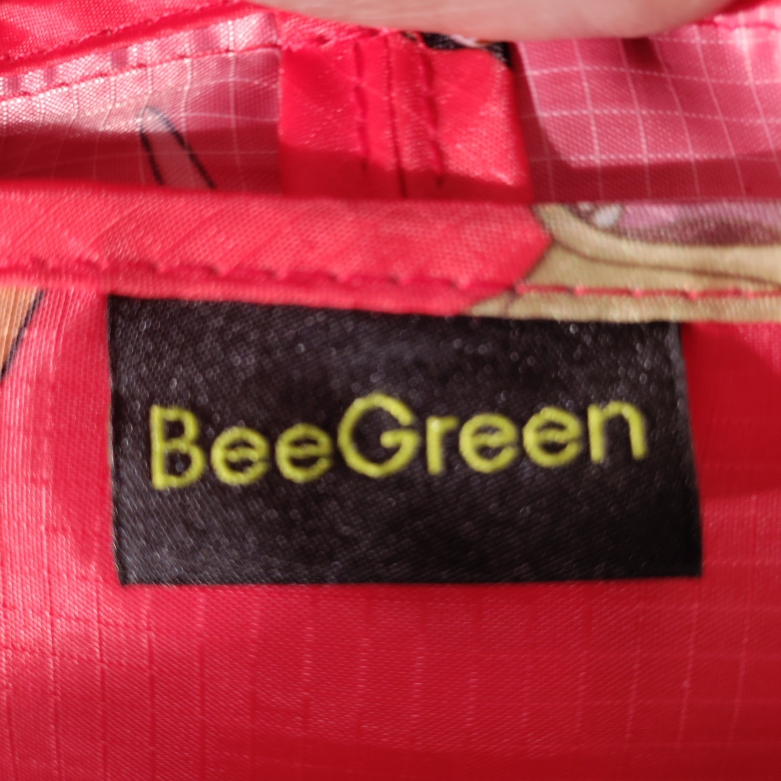 BeeGreen Reusable Nylon Shopping Tote Red Bag with Dogs All Over