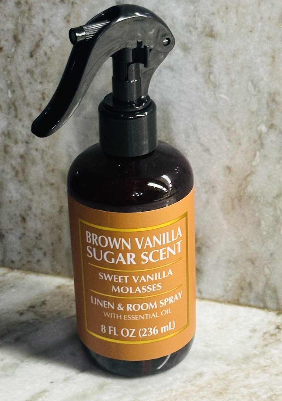 Brown Vanilla Sugar Scent Sweet Vanilla Molasses Linen Room Spray 8floz/246ml
