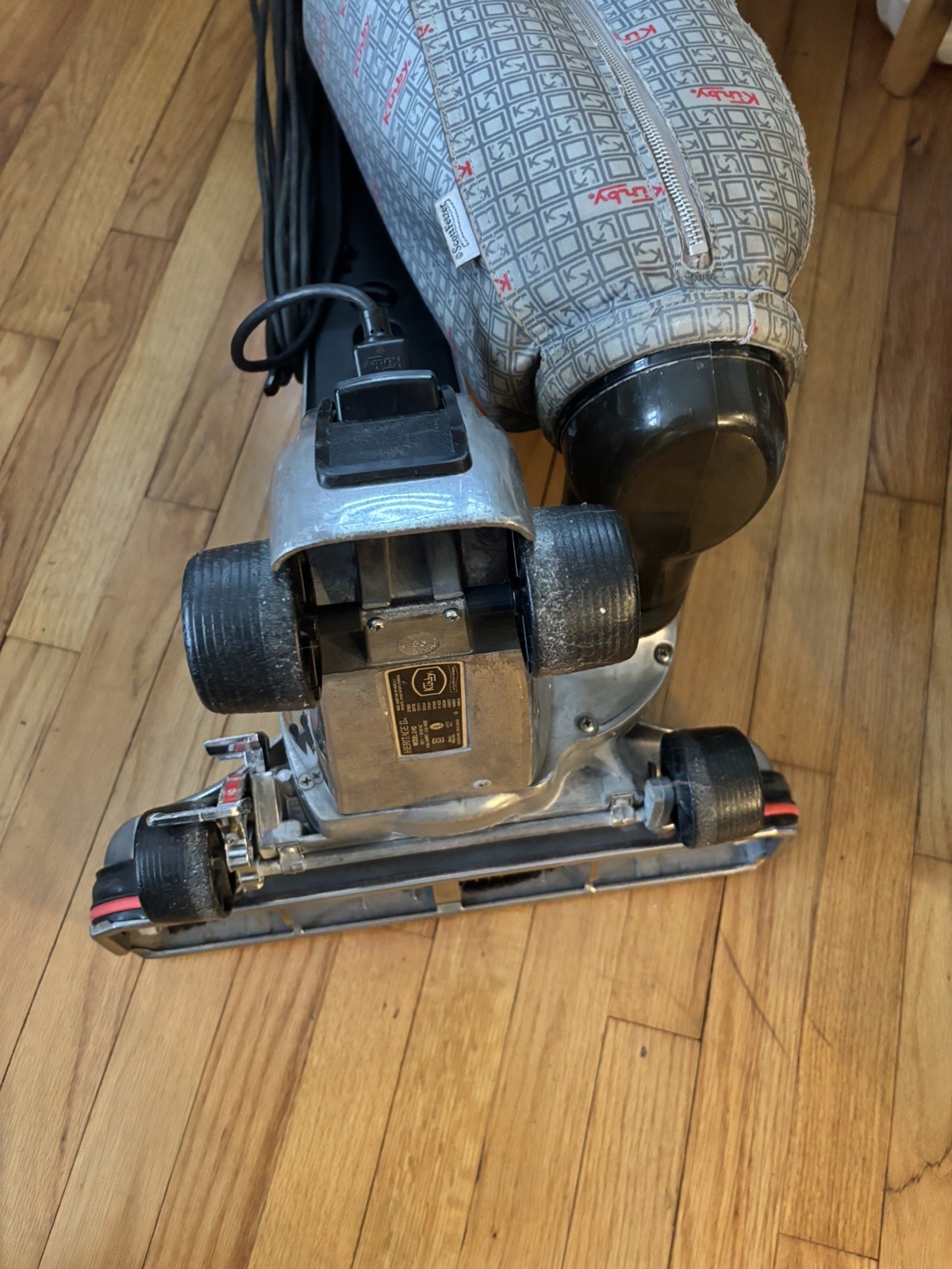 Kirby Heritage 2 Vacuum with Shampooer And All Accessories – Metal Not Plastic