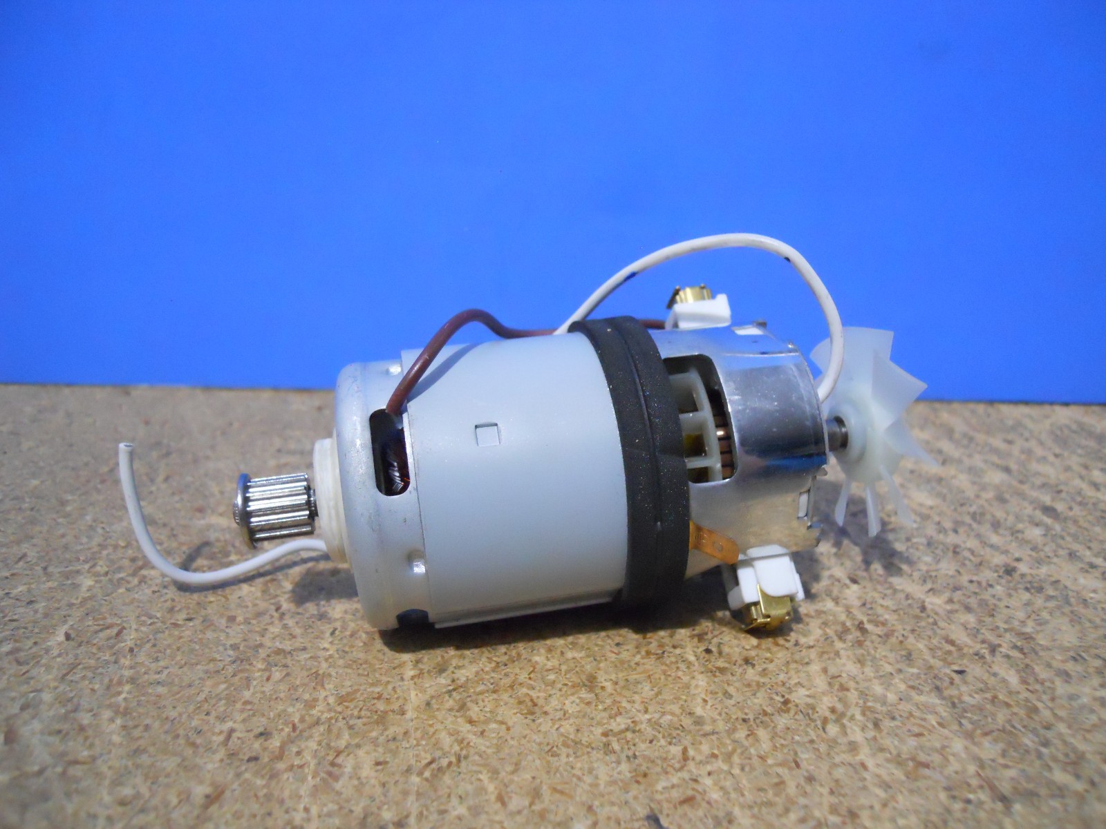 Roller Brush Motor for Shark CarpetXpert Deep Carpet Cleaner EX201